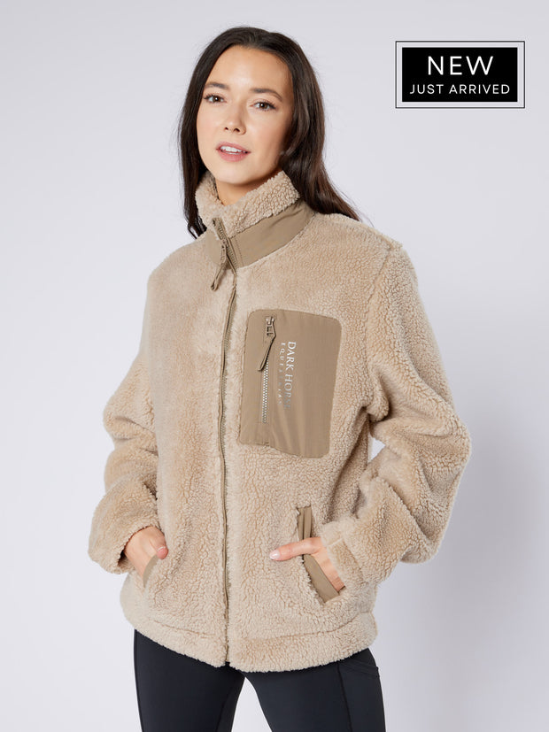 Dark Horse Deluxe Sherpa Fleece Jacket - Sand