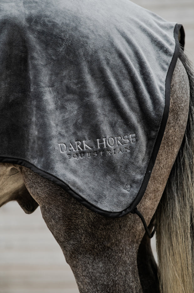 Dark Horse Super-Soft Teddy Fleece Exercise Sheet - Graphite Grey